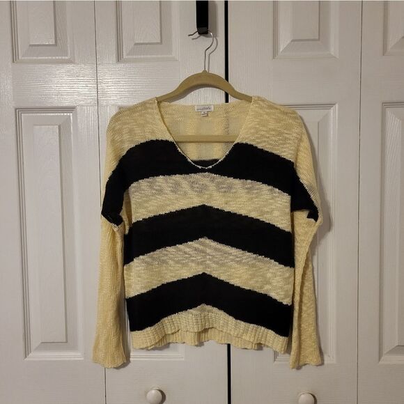 Charming Charlie cream/black striped v-neck oversized sweater - Picture 1 of 5